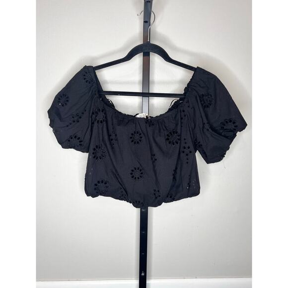 WAYF Brooke Off The Shoulder Black Eyelet Crop Top Puff Sleeves - Picture 2 of 7